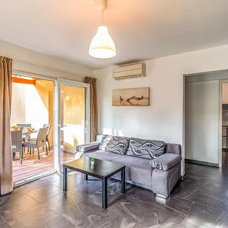 Marina Di Favone- T3- 4-6 Pers-4 By Interhome *