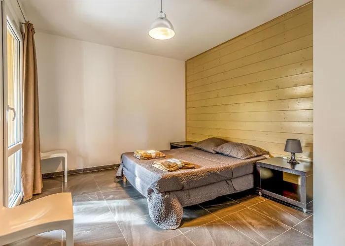 Marina Di Favone- T3- 4-6 Pers-4 By Interhome Apartmán