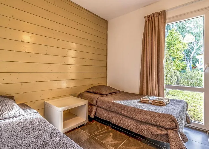 Marina Di Favone- T3- 4-6 Pers-4 By Interhome * Conca